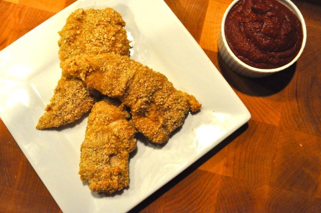 Paleo Hähnchen-Nuggets mit Süßkartoffel-Pommes