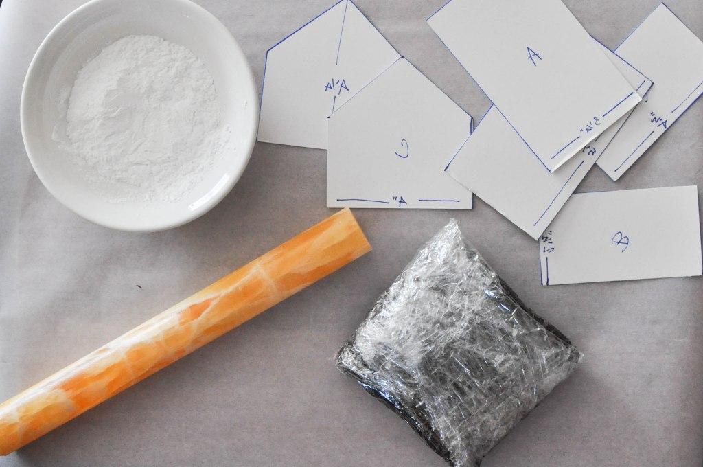 Mise en Place für das Ausrollen des Lebkuchenteigs
