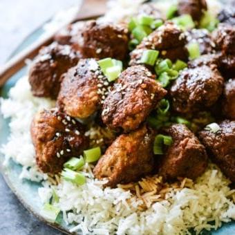 Diese Teriyaki-Puten-Hackbällchen sind glutenfrei und Paleo, schnell zubereitet